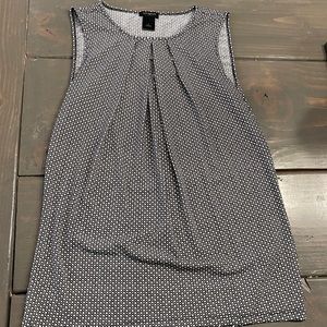 Ann Taylor Black and White Sleeveless Top